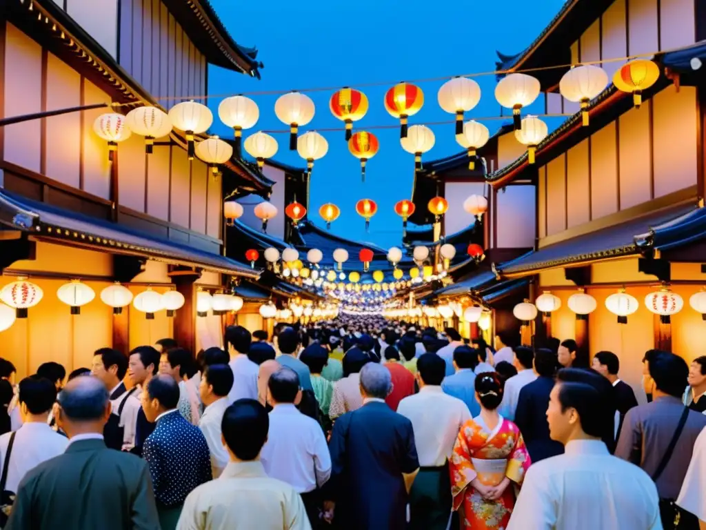 Desfile de tradicionales festivales yukatas en calles de Kioto durante el Gion Matsuri en Japón