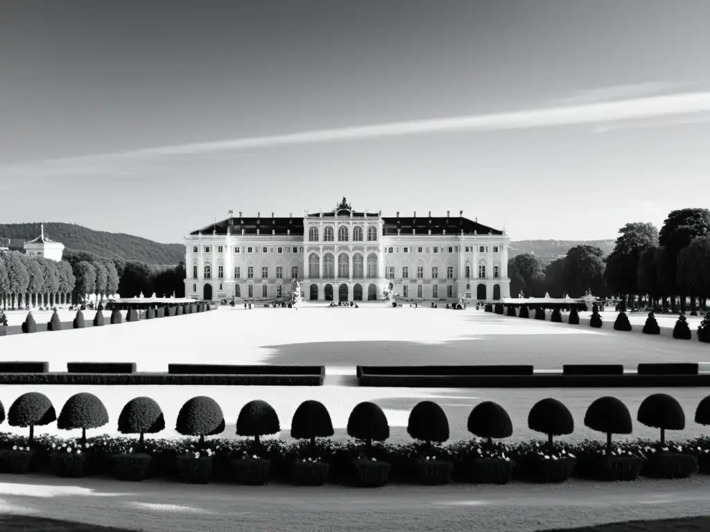 Imponente Palacio de Schönbrunn en Viena, con detalles barrocos, jardines y la vida diaria de la realeza Habsburgo